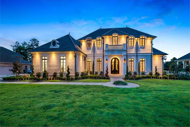 image of traditional house plan 6900